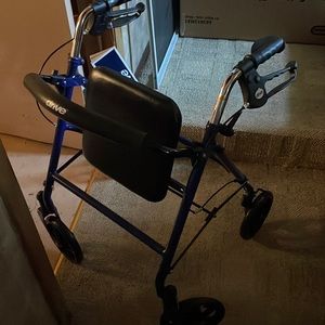 DRIVE walker with breaks and seat NWT